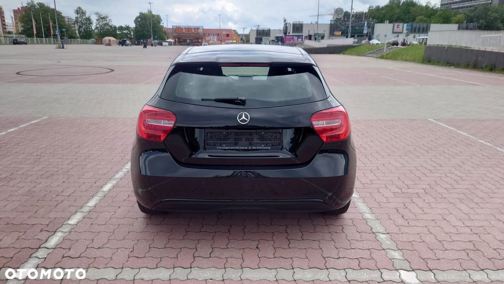 Mercedes-Benz Klasa A 180 (BlueEFFICIENCY) - 16
