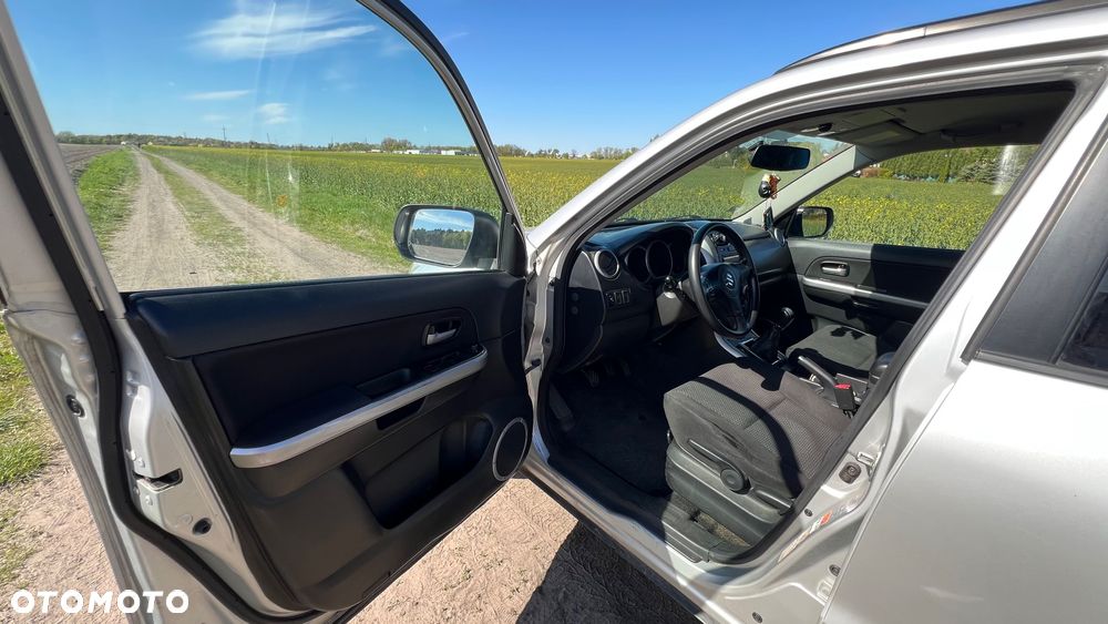 Suzuki Grand Vitara 1.9 DDiS Comfort - 11