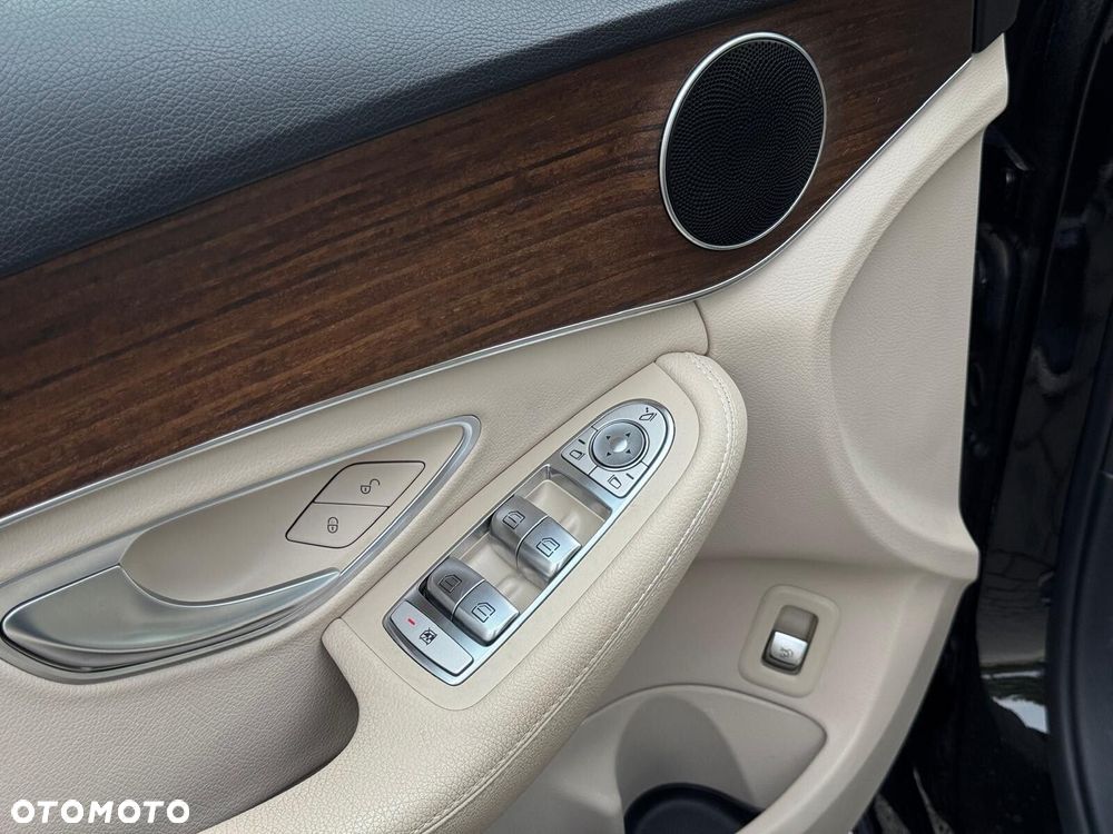 Mercedes-Benz Klasa C 180 9G-TRONIC - 15