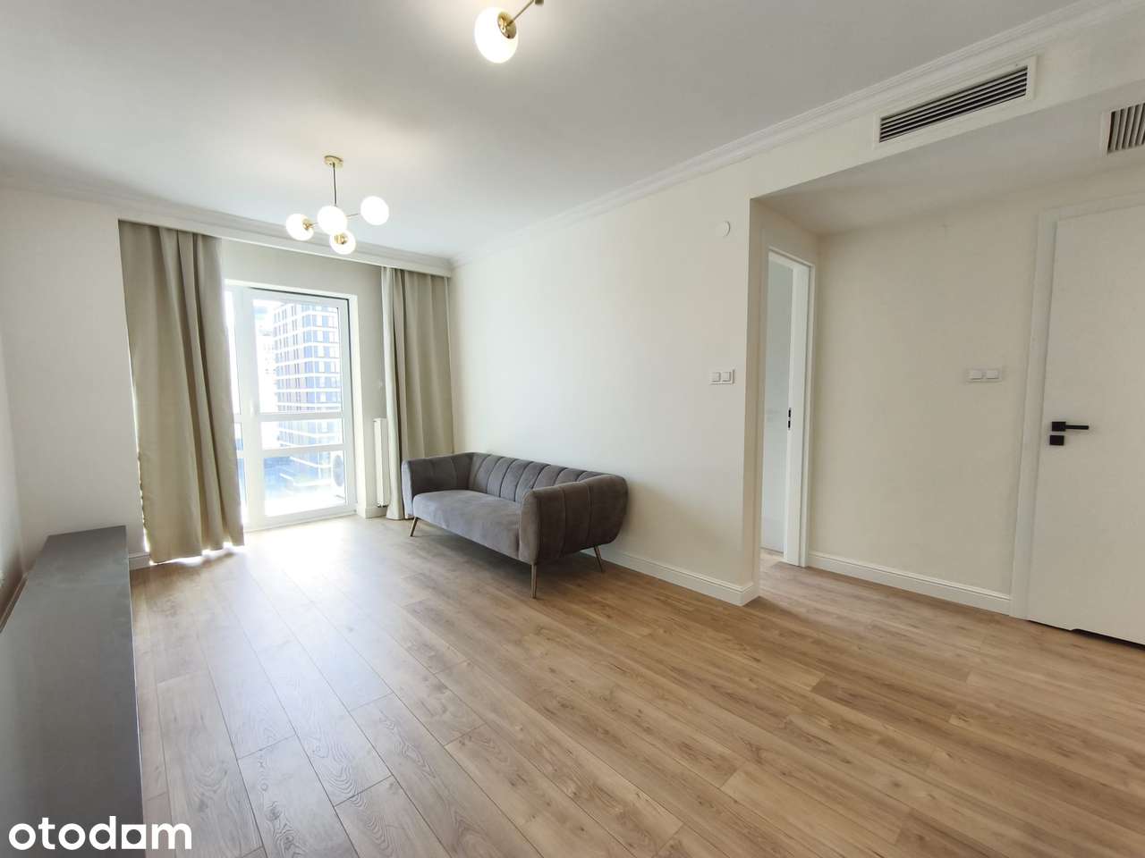 Apartament Platinum Towers - Sprzedam wyremontowane mieszkanie
