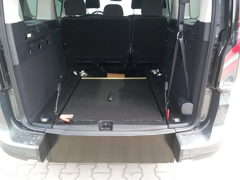 Ford Tourneo Connect Grand 2.0 EcoBlue Active - 20