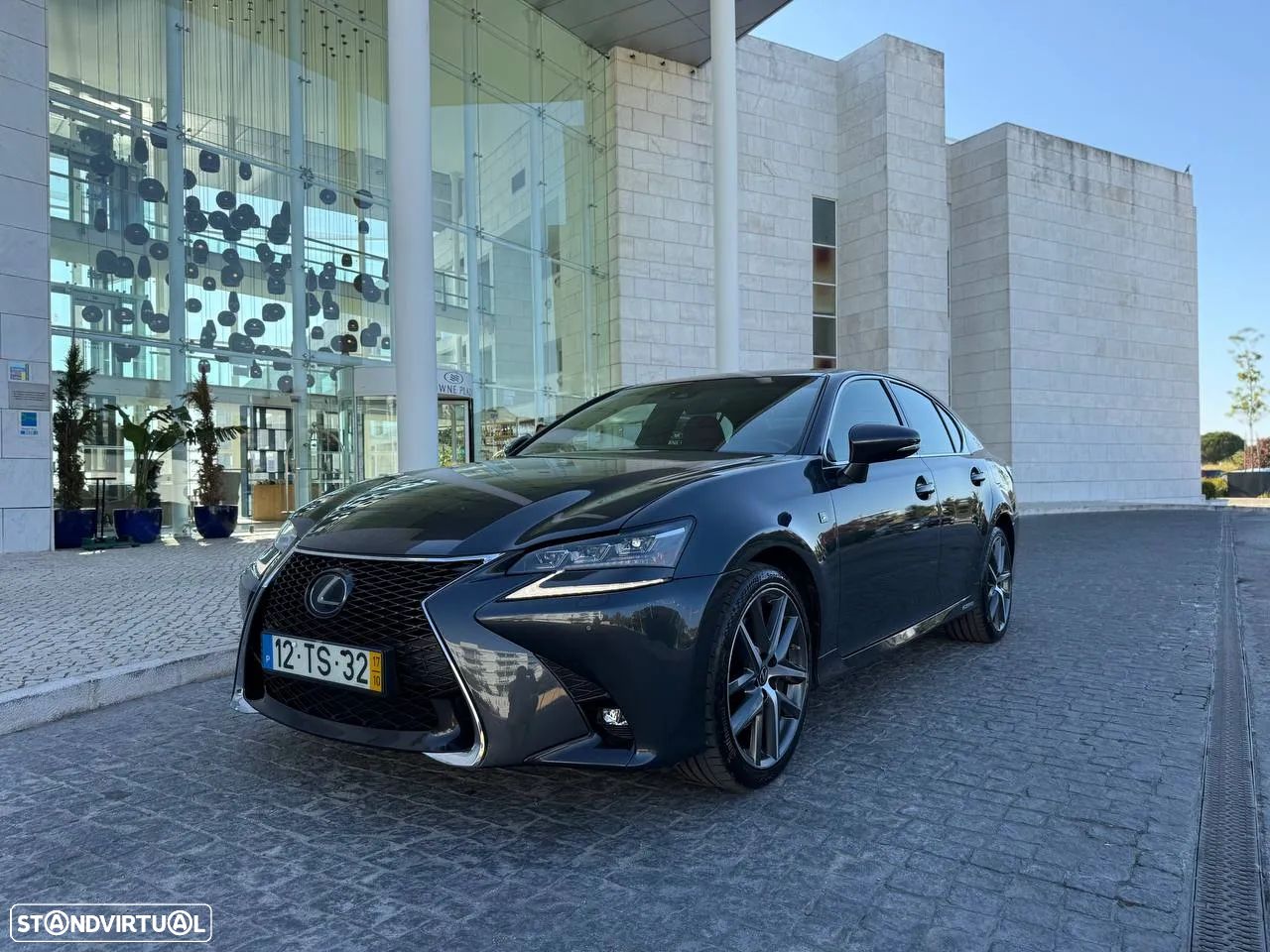 Lexus GS 300h F Sport - 1
