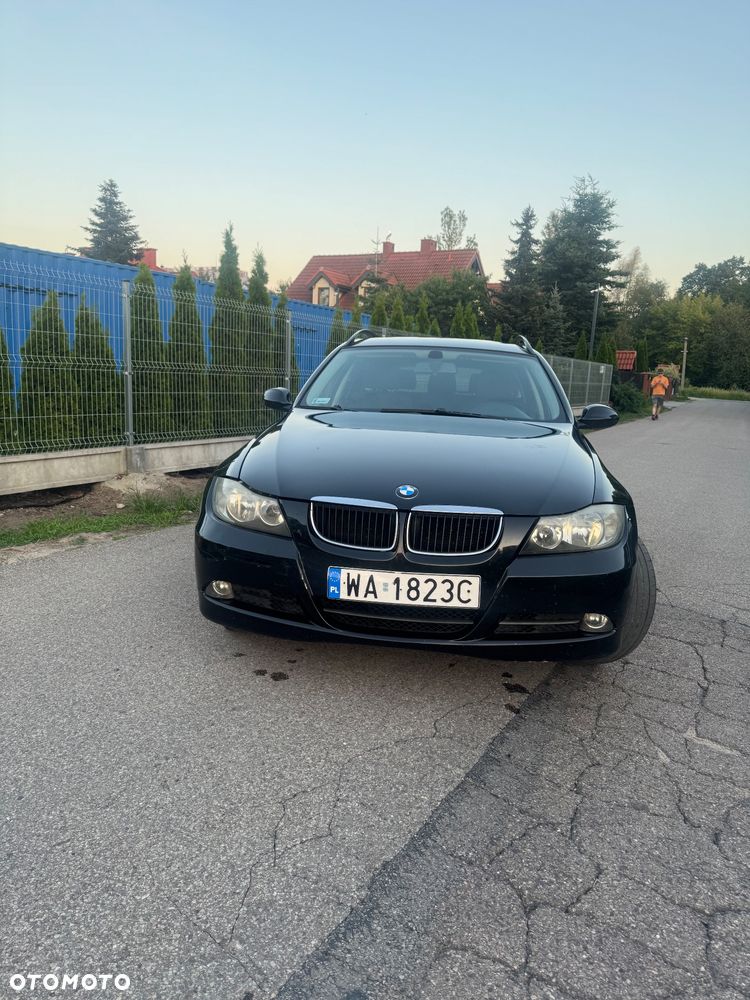 BMW Seria 3 320i - 3