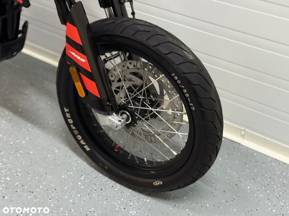 Aprilia SX - 7