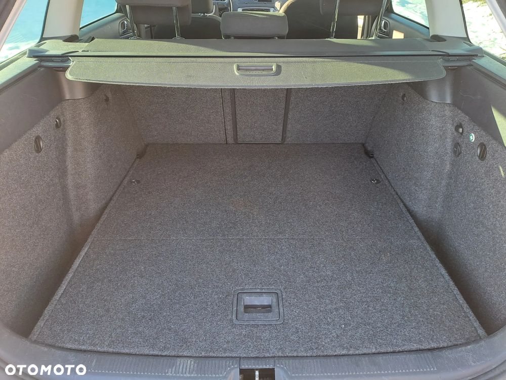 Skoda Octavia 1.6 TDI DPF Ambiente - 9