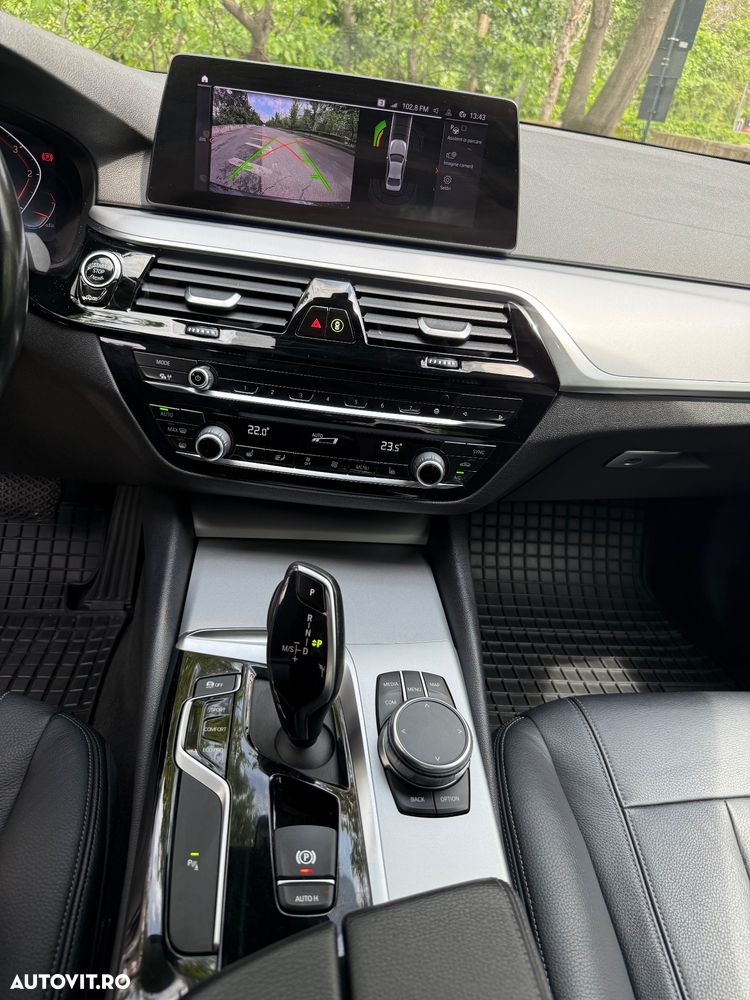 BMW Seria 5 518d Aut. - 18