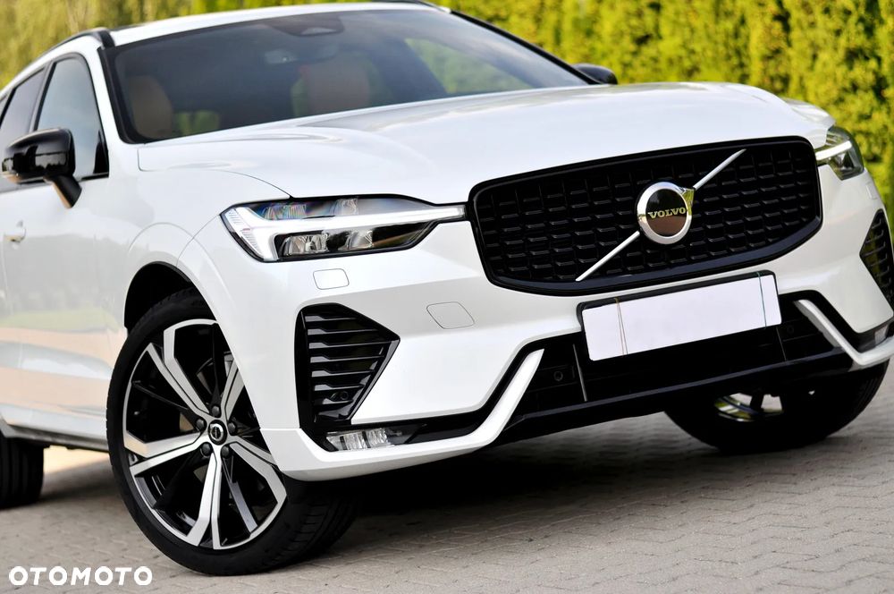 Volvo XC 60 B4 D Plus Dark - 10