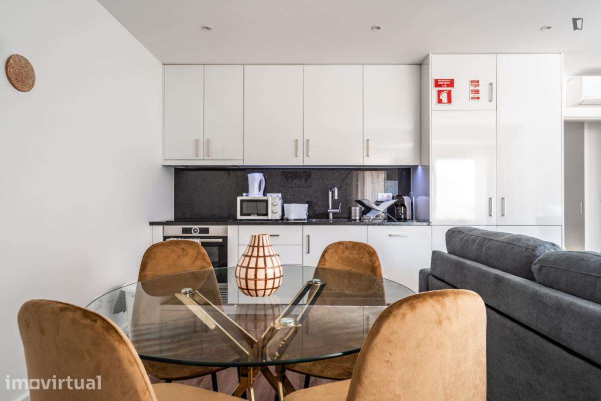 Apartamento com 1 quartos - localizado em Sete Rios Lisbon - Grande imagem: 5/21