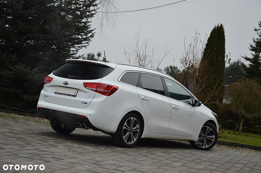 Kia Ceed 1.6 CRDi 136 DCT ISG GT Line - 16