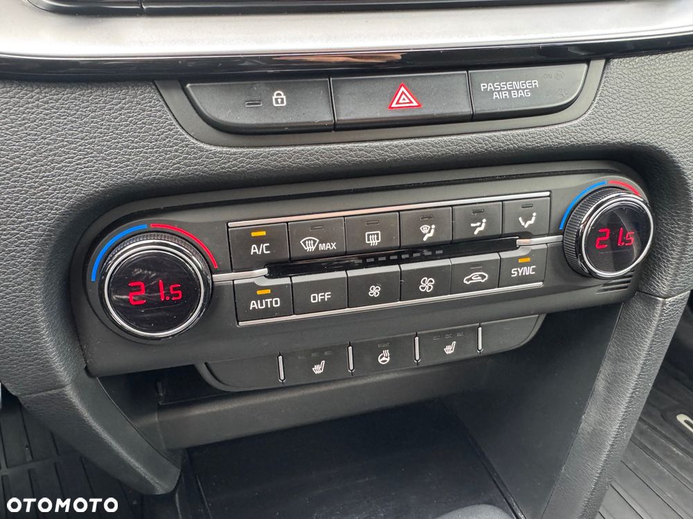 Kia Ceed 1.6 CRDi SCR L Business Line DCT - 35