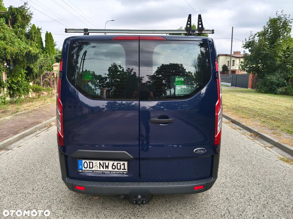 Ford Transit Custom - 8