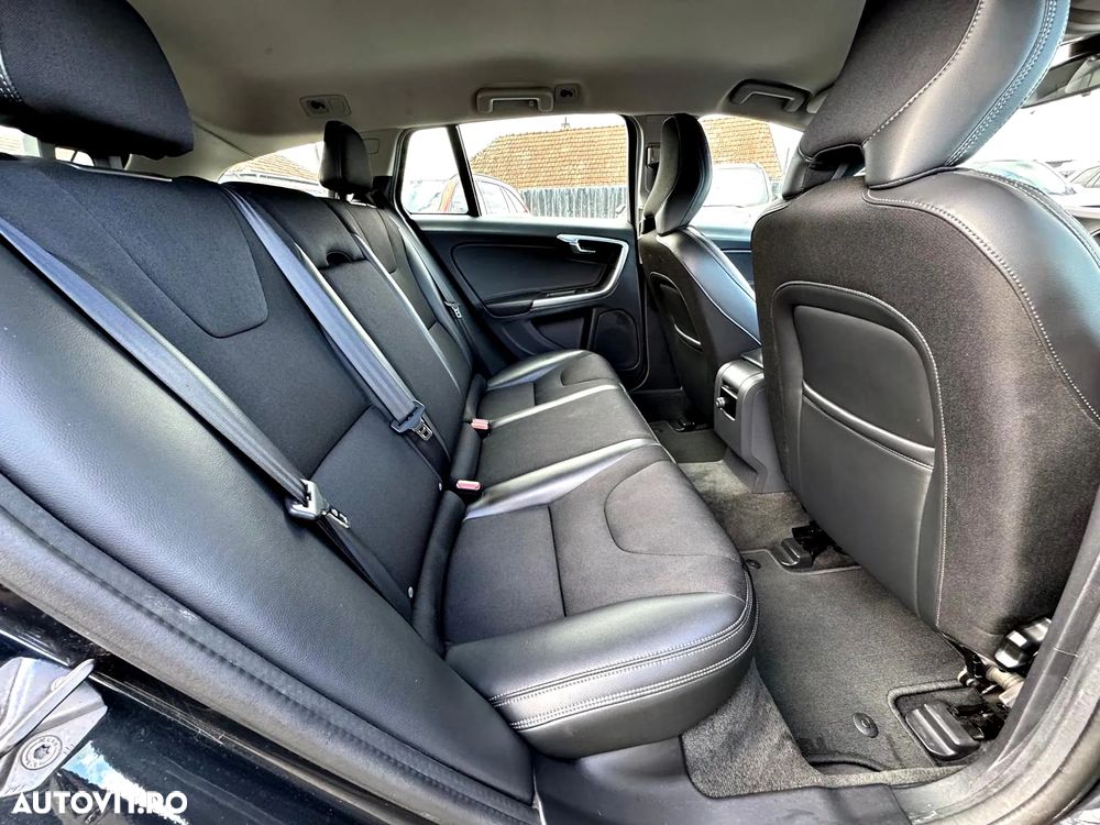 Volvo V60 D3 Geartronic Momentum - 8