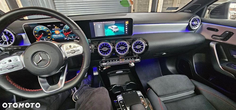 Mercedes-Benz Klasa A 220 4-Matic AMG Line 7G-DCT - 5