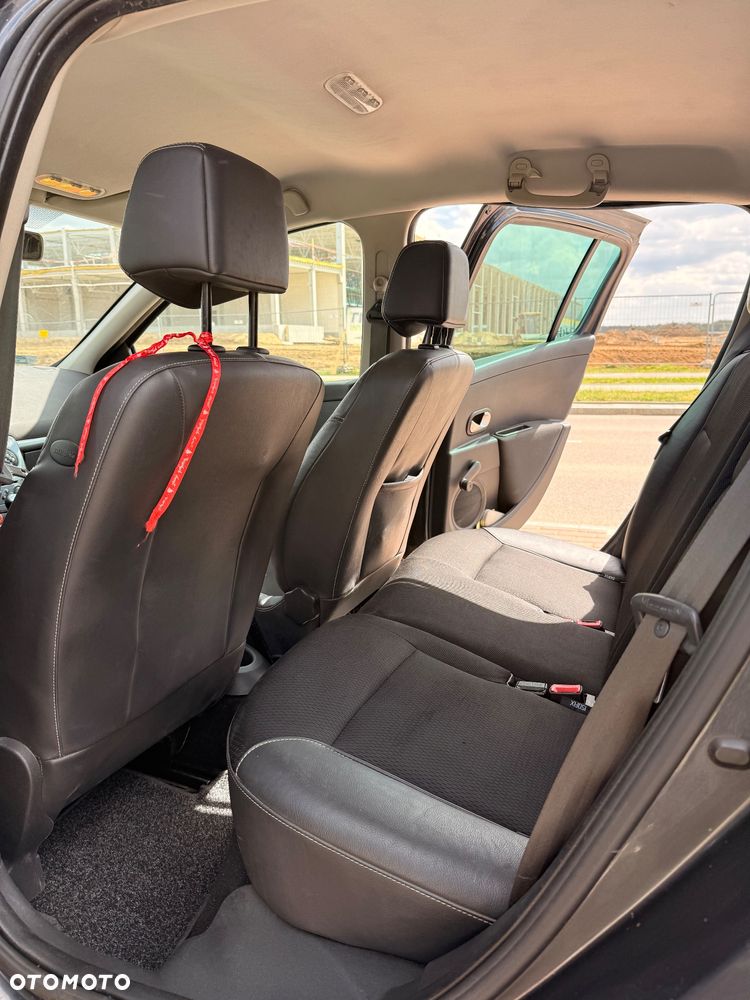 Renault Clio 1.5 dCi Dynamique - 9