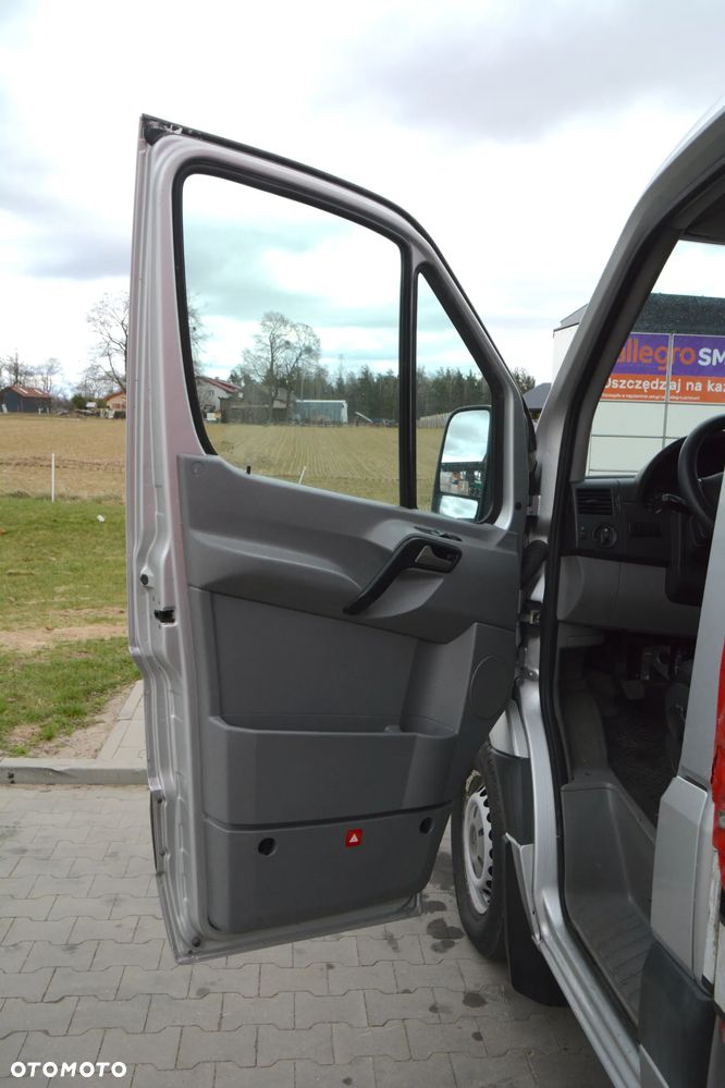 Mercedes-Benz Sprinter - 8