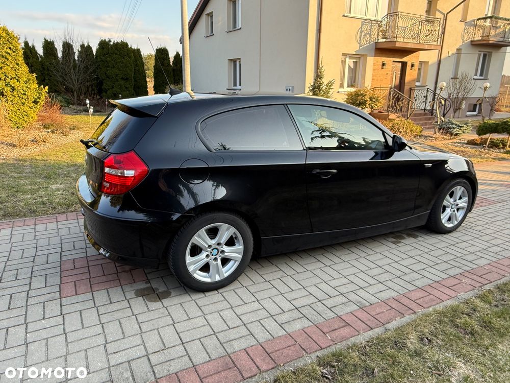 BMW Seria 1 118d - 4