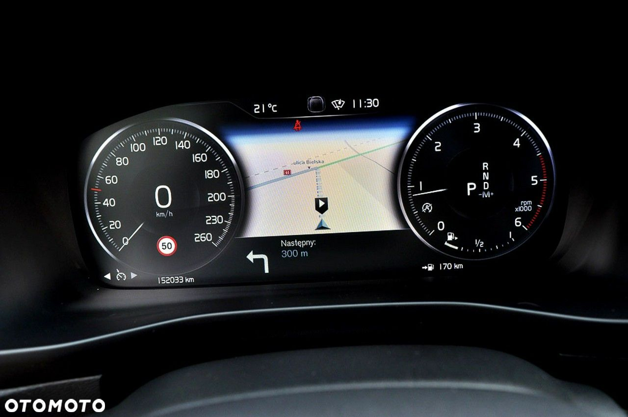 Volvo XC 40 D3 AWD Momentum - 23