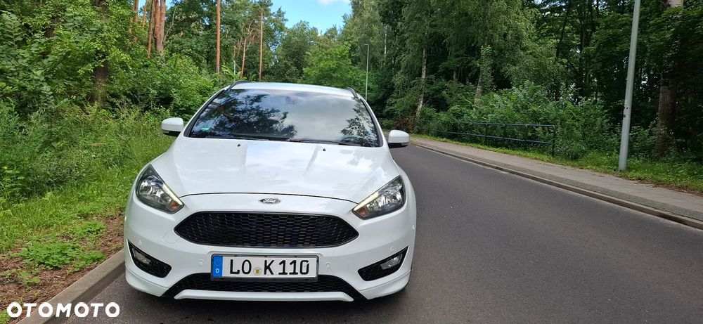 Ford Focus 1.5 EcoBoost ST-Line - 5