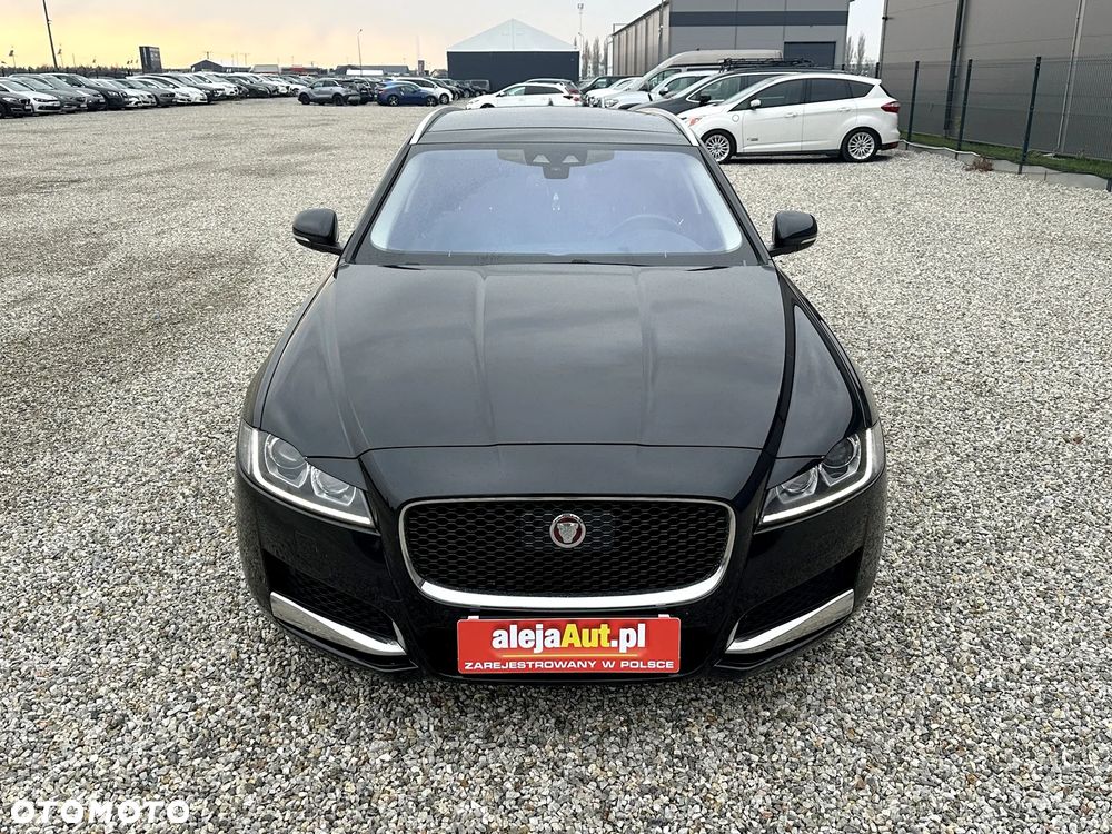 Jaguar XF 3.0 TDV6 300 Sport - 12