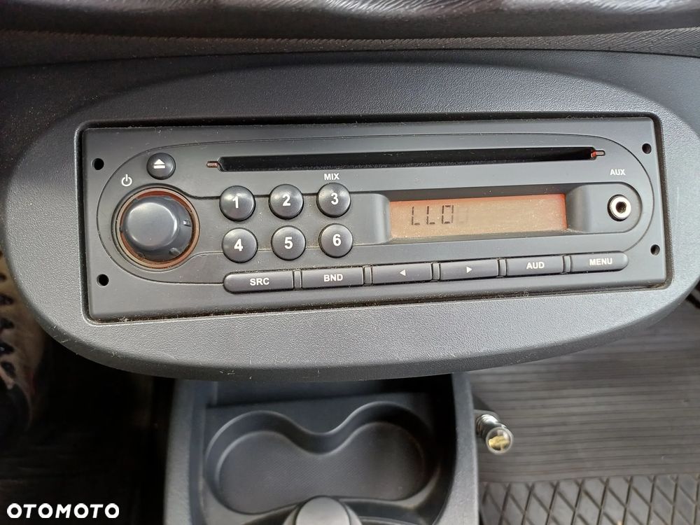 Renault Twingo 2010 photo 2