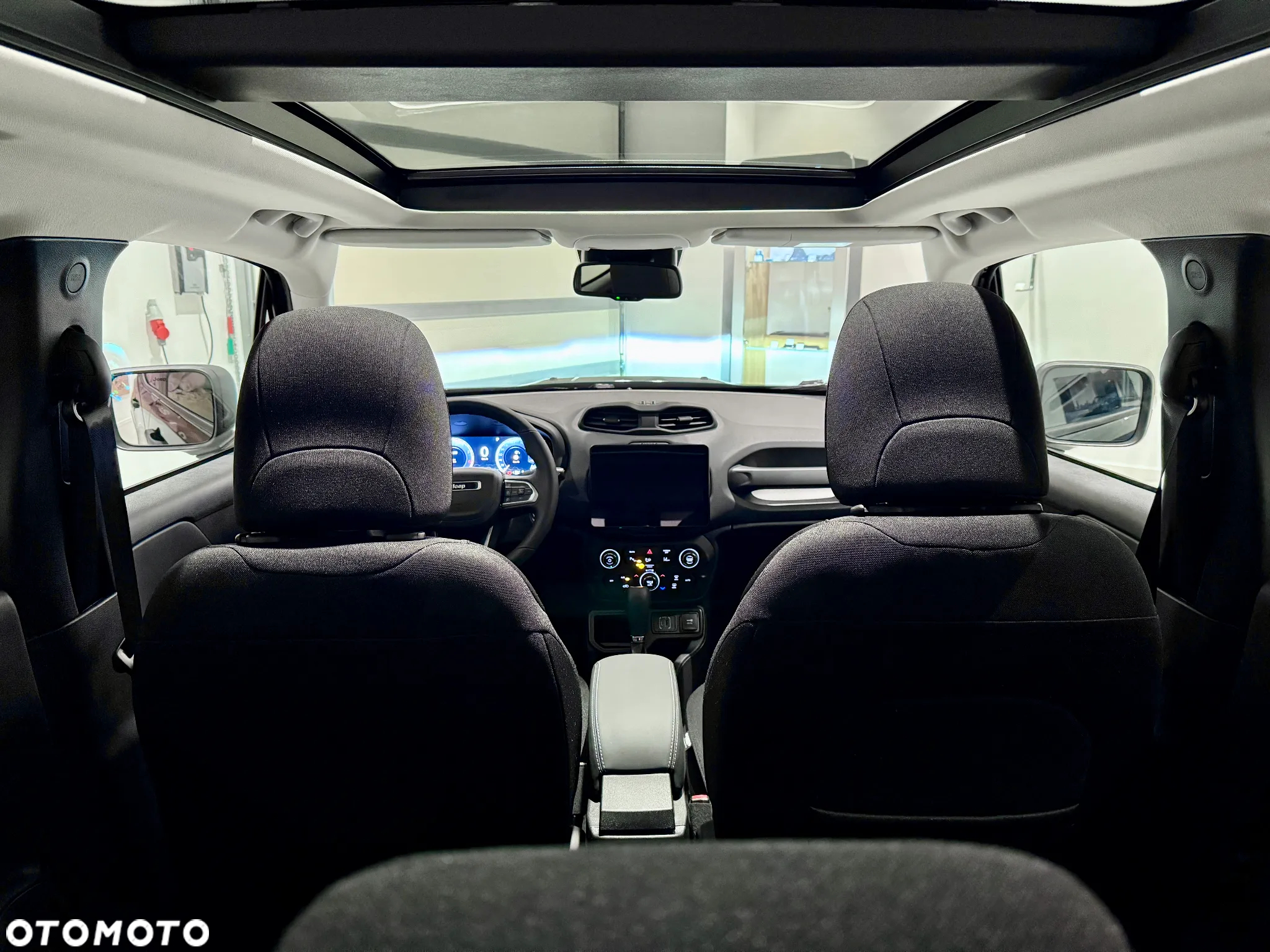 Jeep Renegade - 28