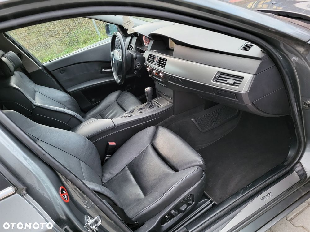 BMW Seria 5 530i - 14