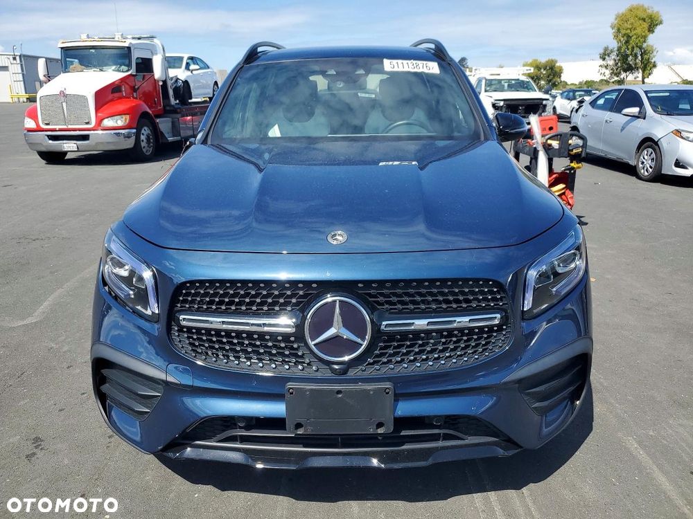 Mercedes-Benz GLB - 2