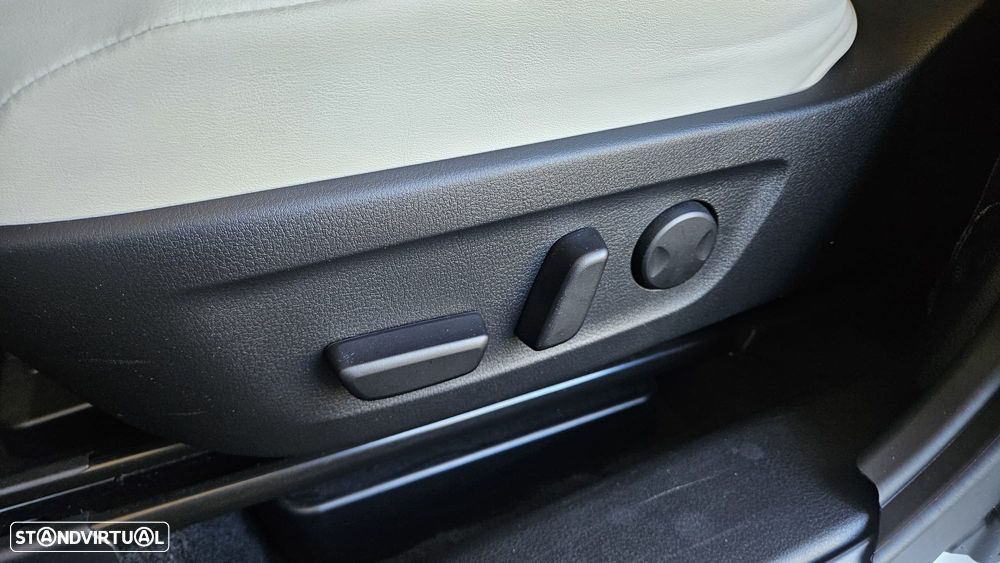 Mazda MX-30 e-SKYACTIV Advantage+Modern Confidence - 28