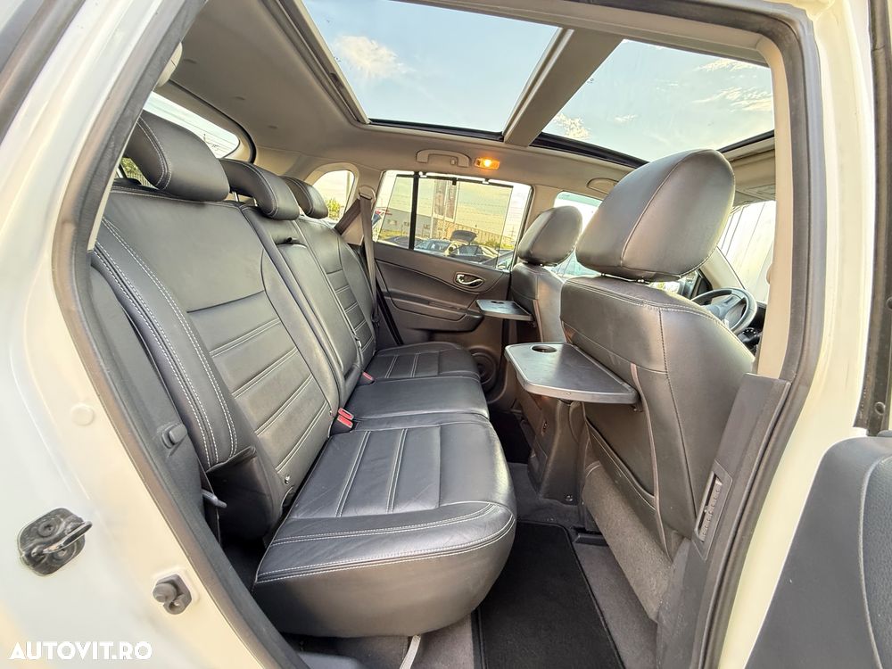 Renault Koleos 2.0 dCI 4X4 Privilege Aut - 8