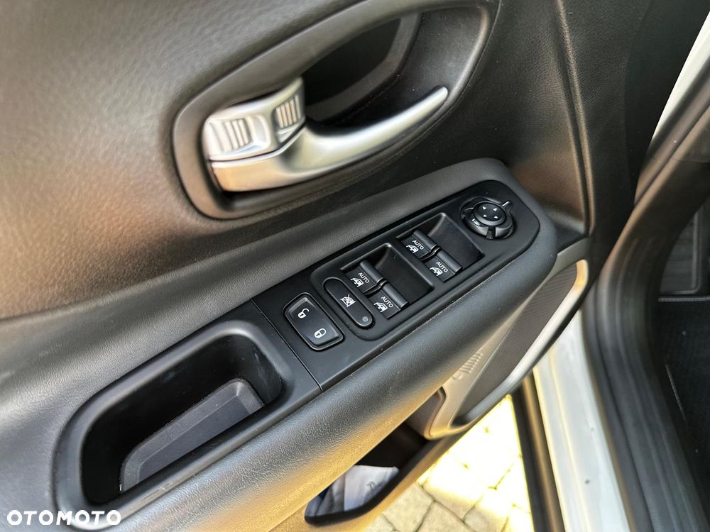 Jeep Renegade 1.3 GSE T4 Turbo 80th Anniversary FWD S&S - 10
