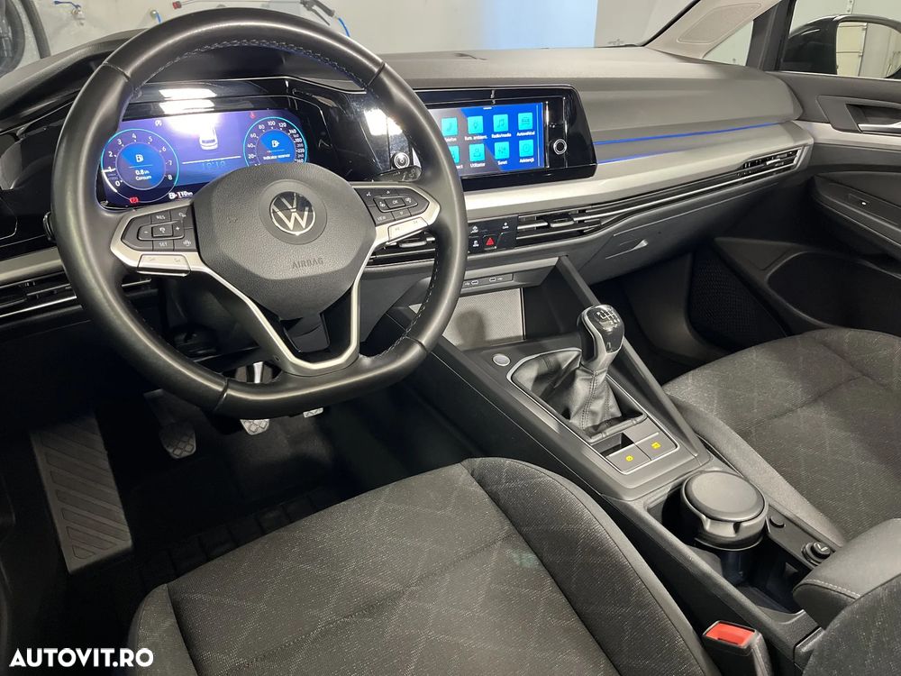 Volkswagen Golf - 12