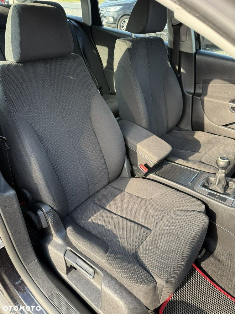 Volkswagen Passat Variant - 7