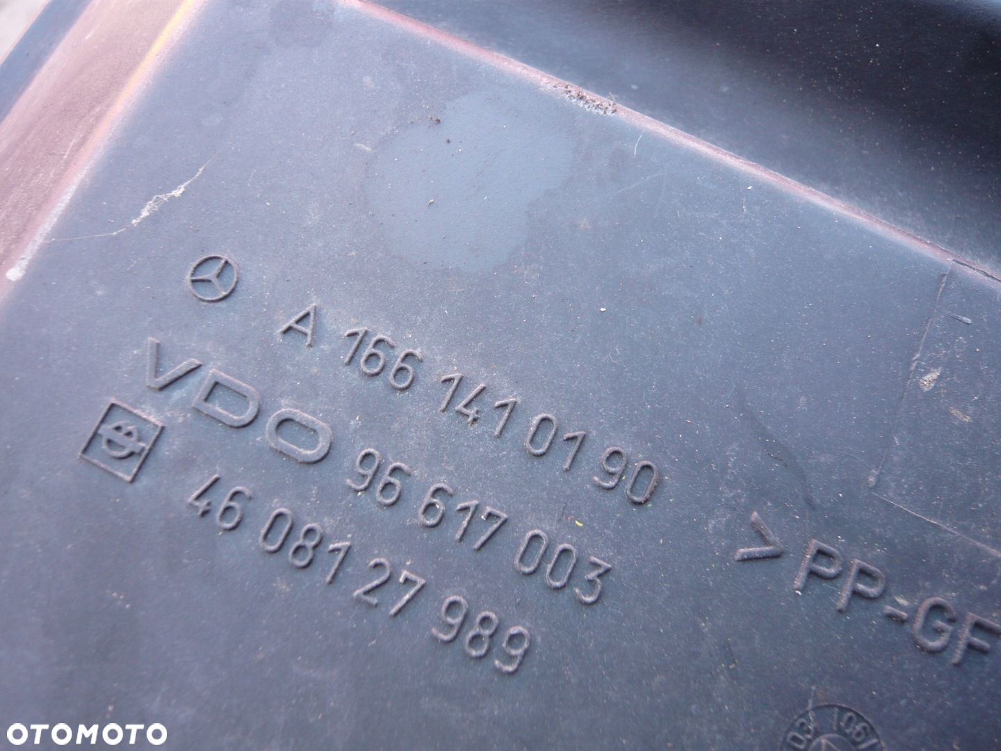 Podstawa obudowa filtra powietrza rezonator A1661410190 Mercedes-Benz W414 - 2