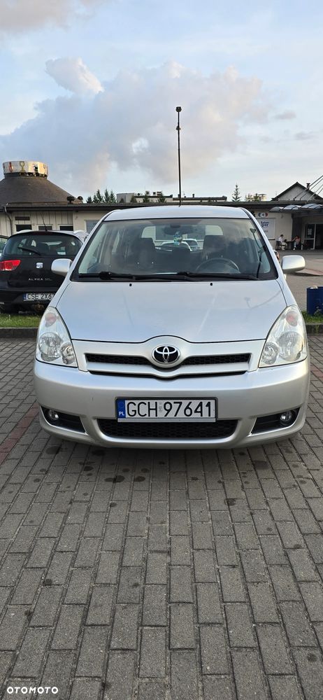 Toyota Corolla Verso - 1