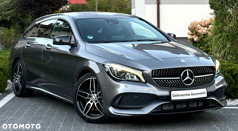 Mercedes-Benz CLA 220 4-Matic AMG Line - 24