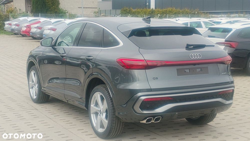 Audi Q5 Sportback - 5
