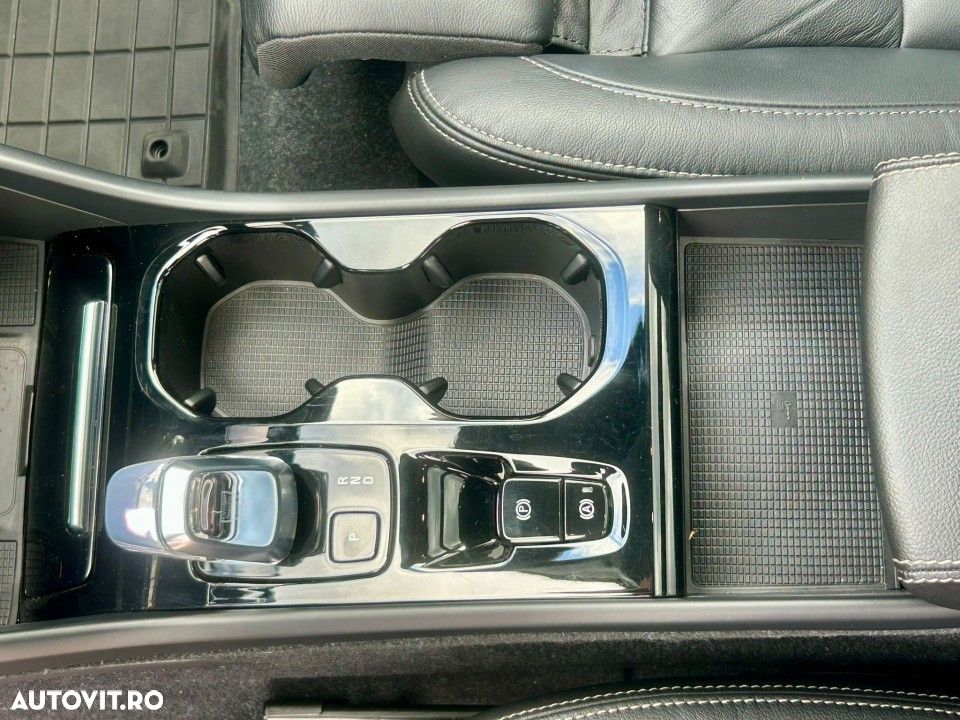 Volvo XC 40 - 19