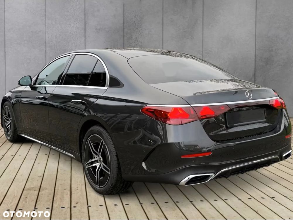 Mercedes-Benz Klasa E 220 d mHEV 4-Matic AMG 9G-Tronic - 5