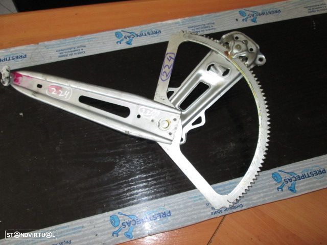 Elevador Manual 9057950413 OPEL ZAFIRA 2002 TD - 1