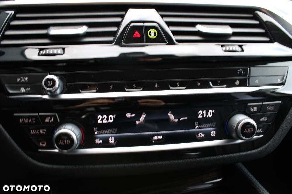 BMW Seria 5 - 24
