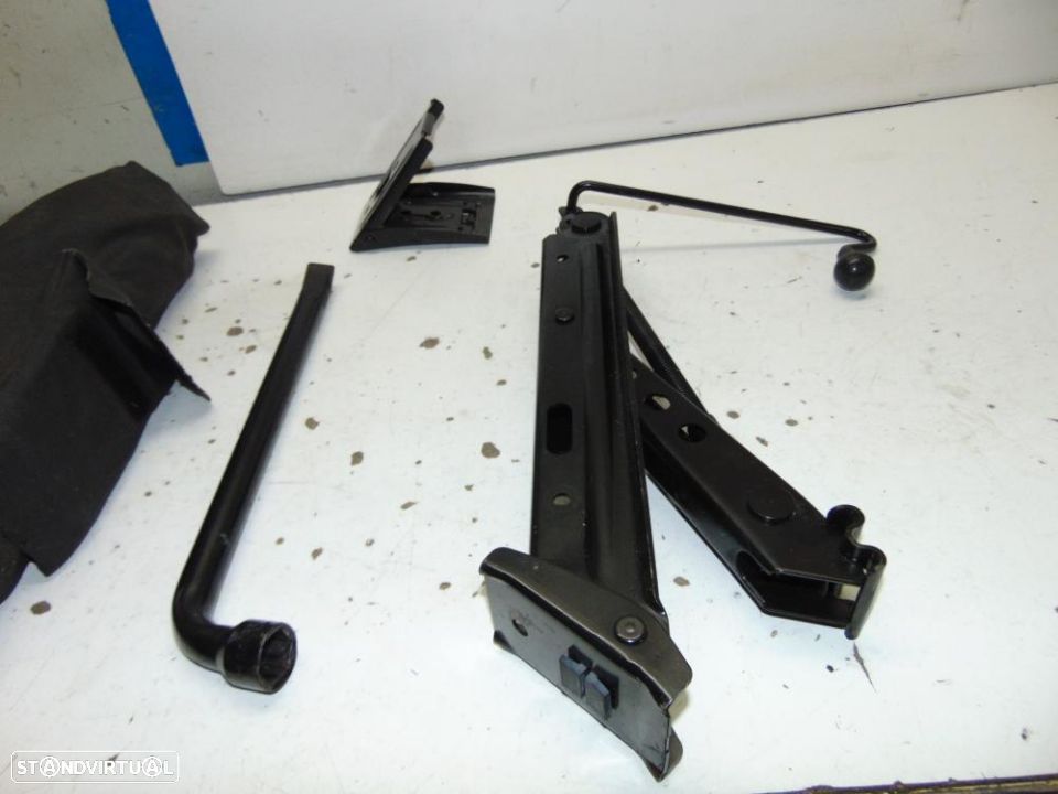 Macaco substituição de pneus - 2