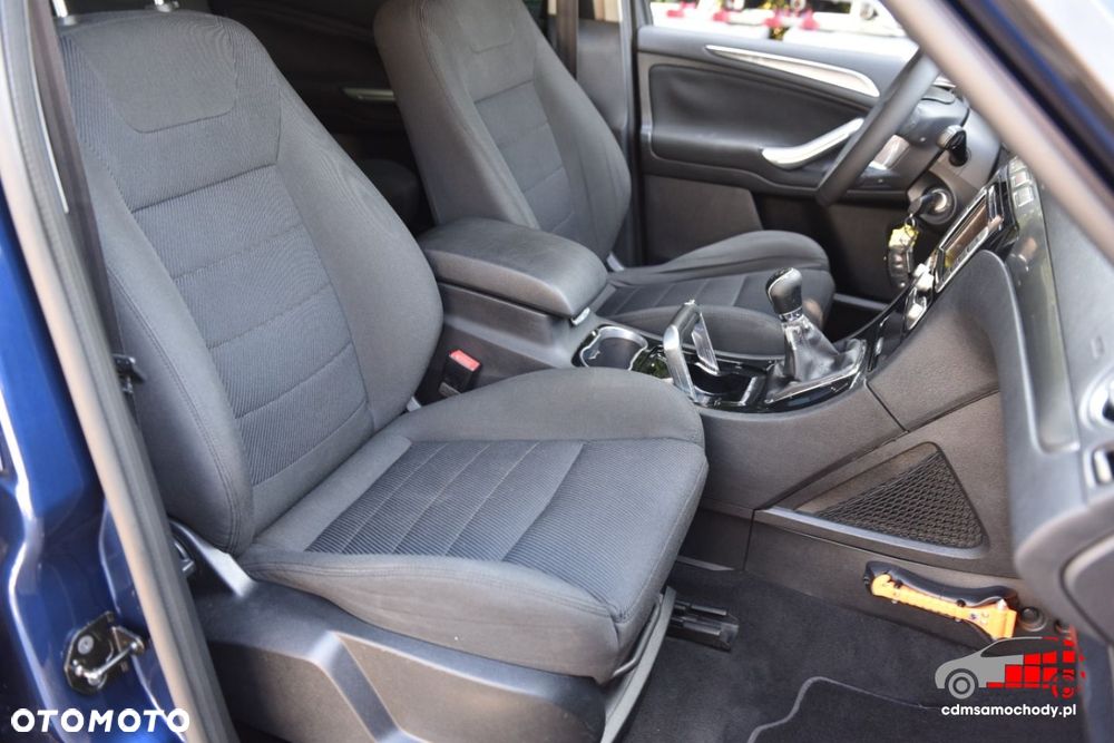 Ford S-Max - 21