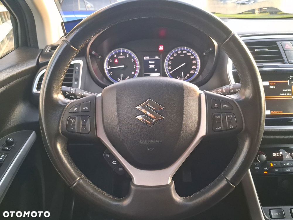Suzuki SX4 S-Cross 1.4 SHVS Premium - 33
