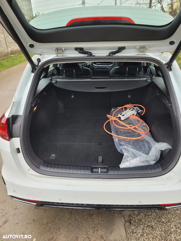 Kia Ceed SW 1.6 GDI DCT OPF Plug-in-Hybrid Spirit - 8