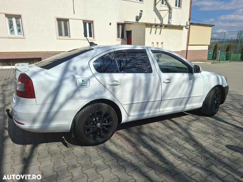 Skoda Octavia 1.6 TDI DPF Elegance Green tec - 12