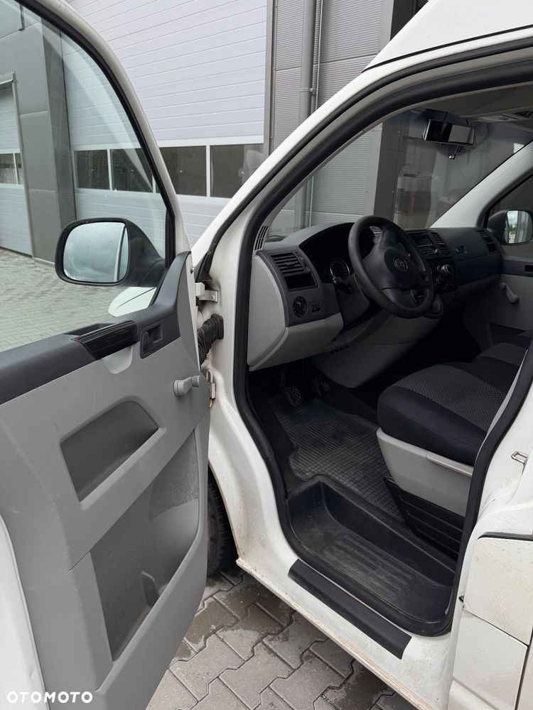 Volkswagen Transporter L2H2 - 12
