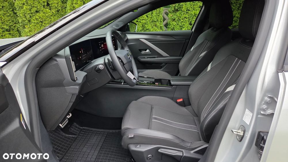 Opel Astra VI 1.2 T GS Line S&S - 12