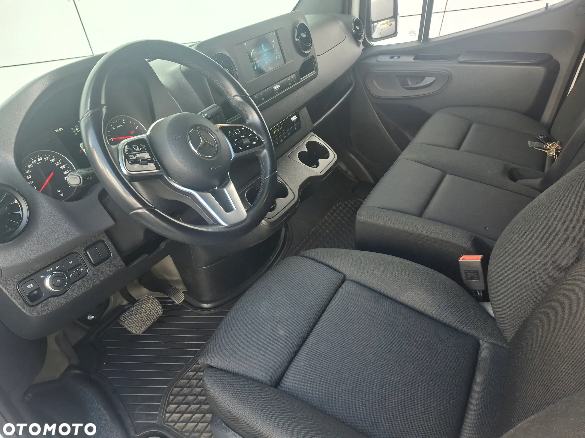 Mercedes-Benz SPRINTER 315 - 6
