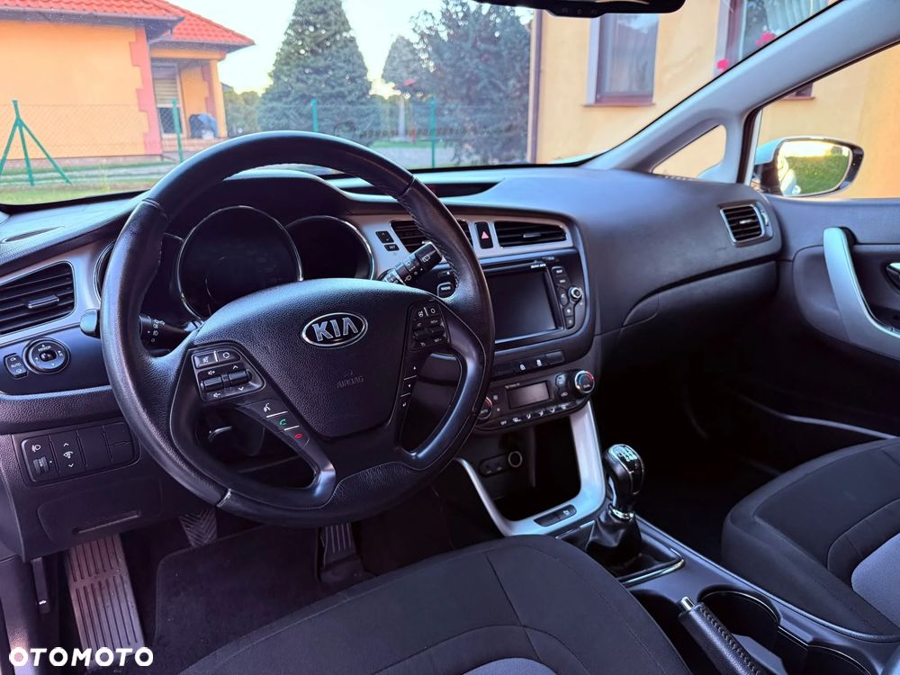 Kia ProCeed 1.6 crdi XL - 10