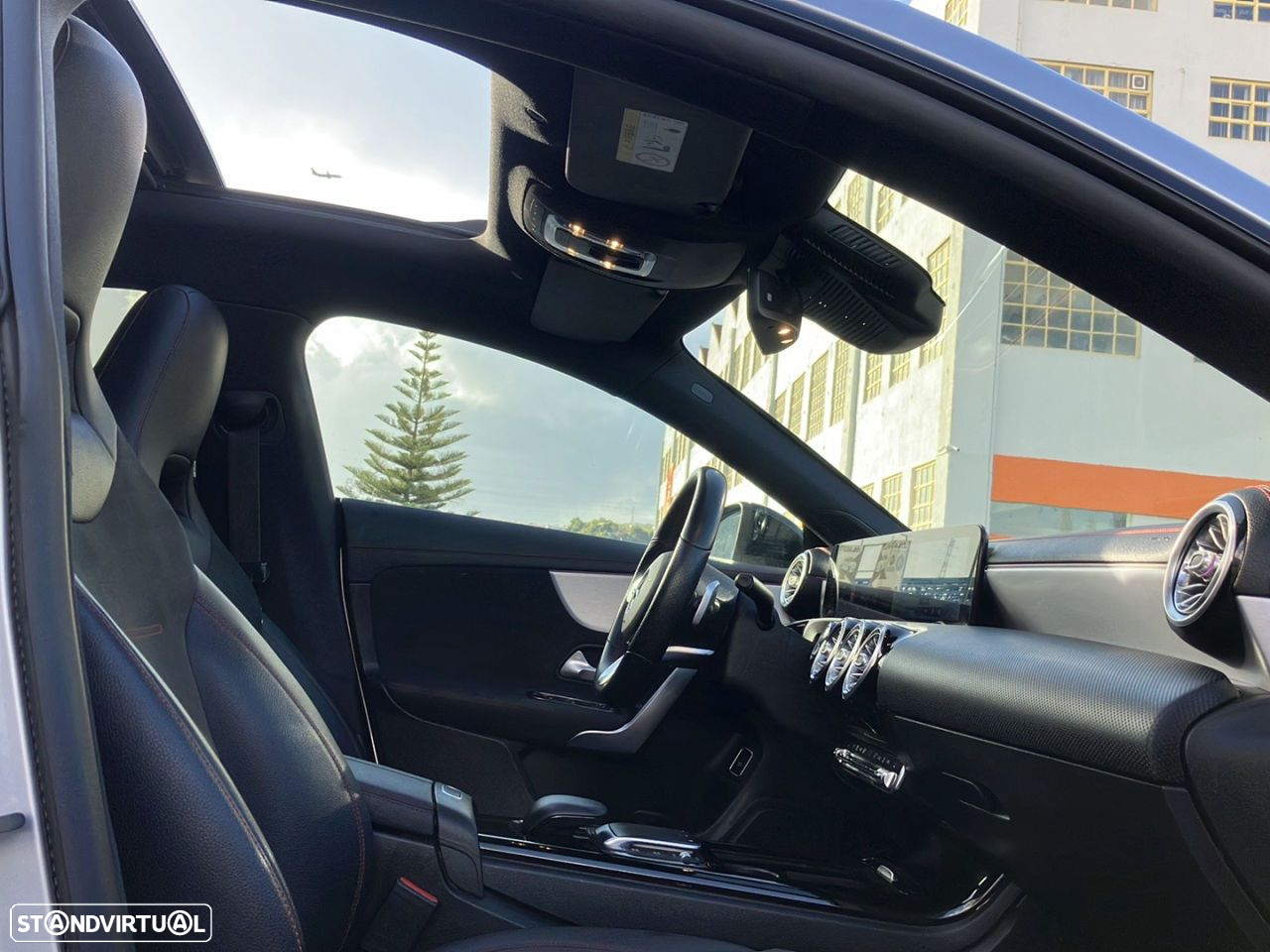 Mercedes-Benz CLA 180 d Shooting Brake AMG Line Aut. - 16